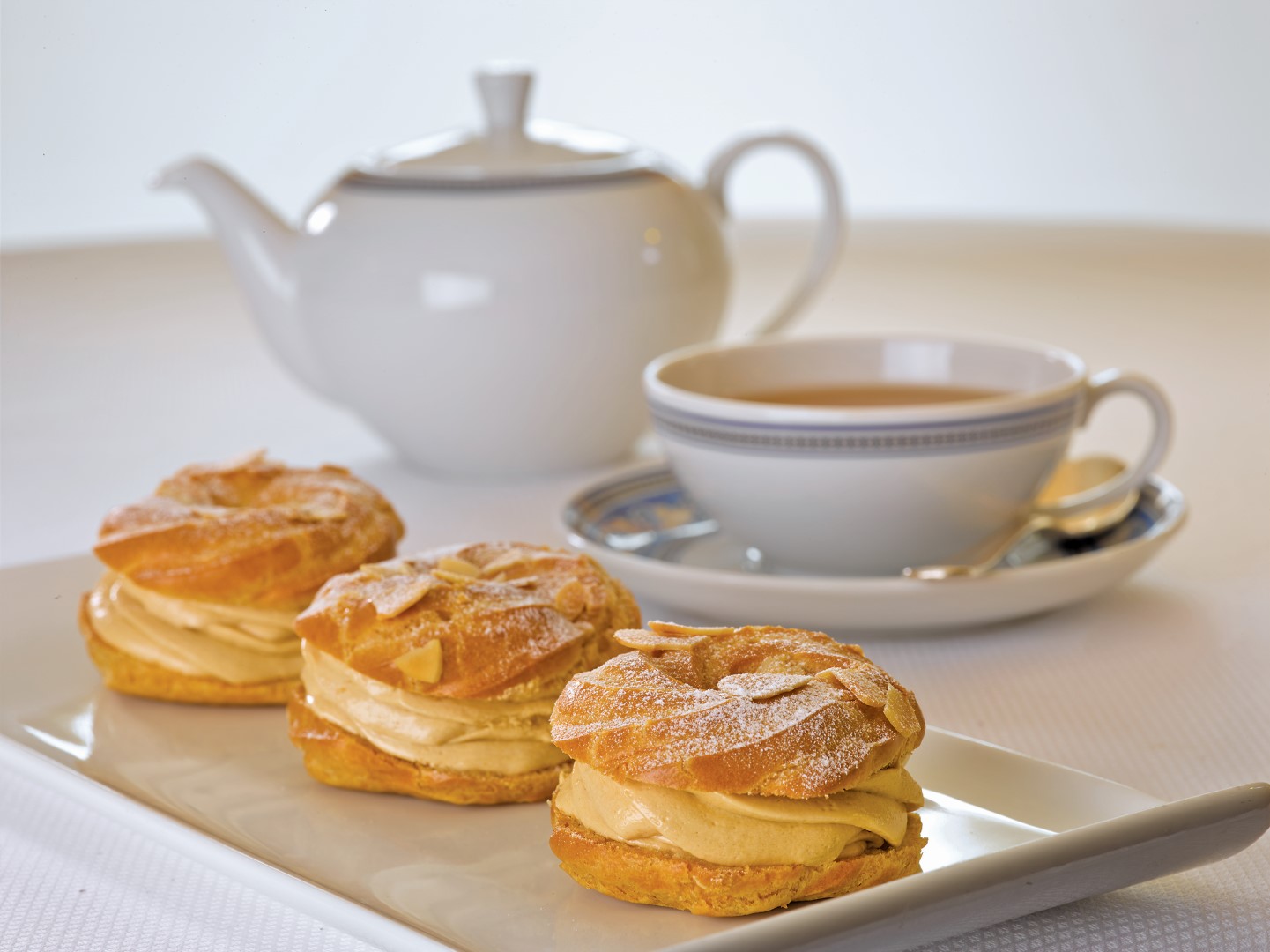 Oceania Allura - Afternoon Tea